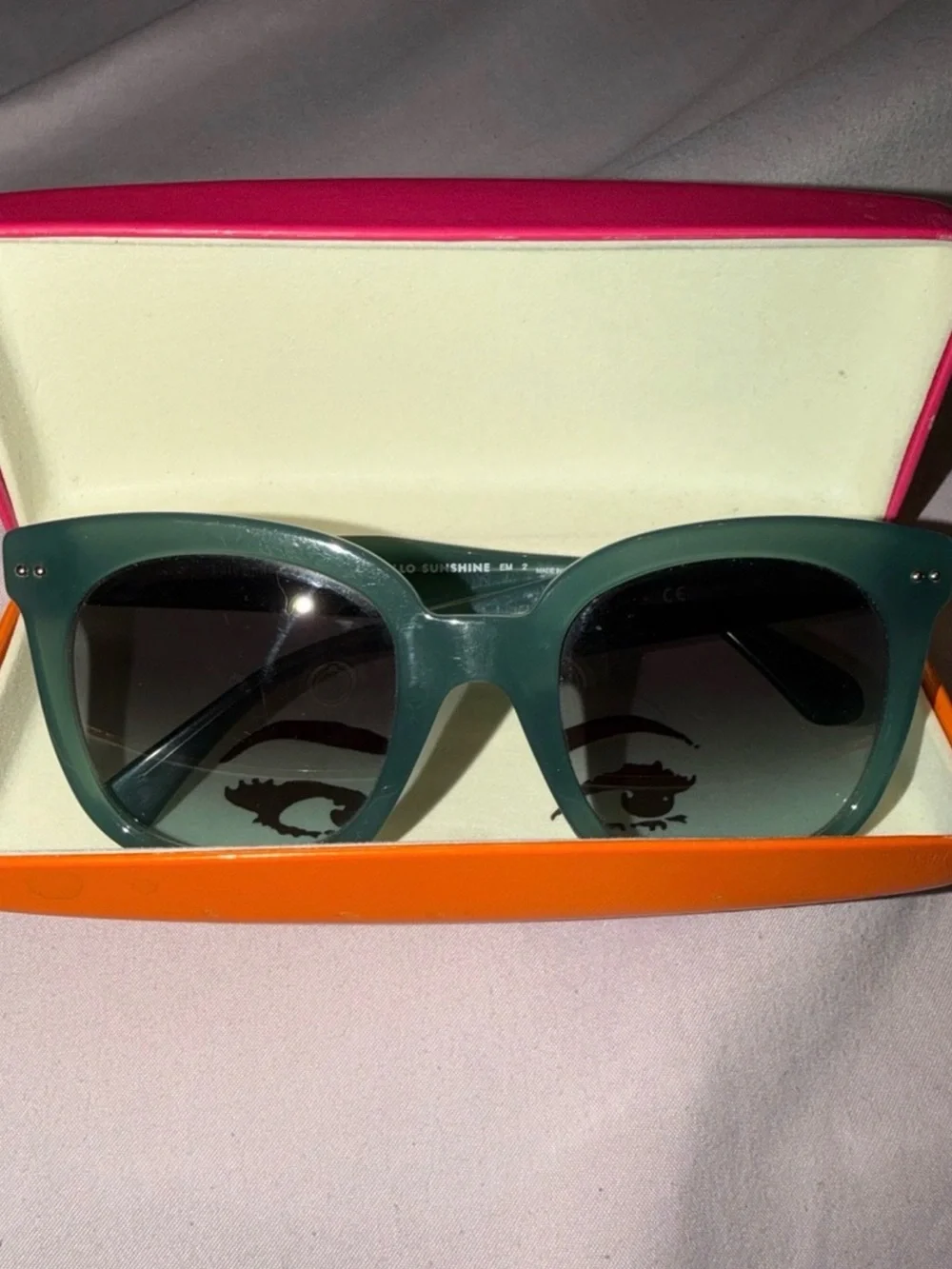 Kate Spade ♠️ Green Cat-Eye Sunglasses 💚